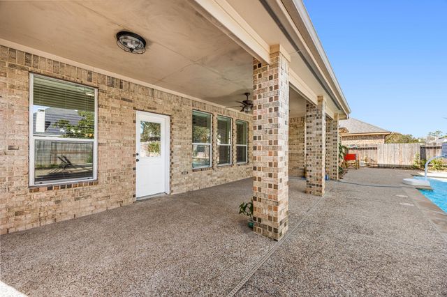 8169 Tranquil Lake Way, Conroe, TX 77385