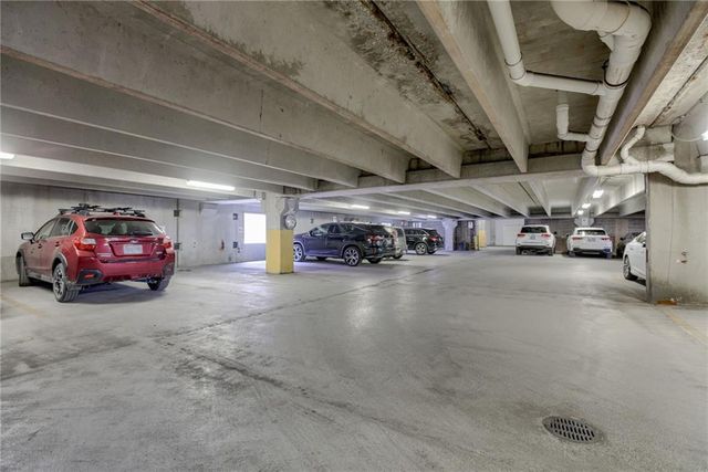 321 W 7th Street 306, Kansas City, MO 64105