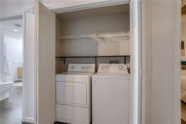 321 W 7th Street 306, Kansas City, MO 64105