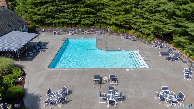 192 Glengarry Road 192, Fairfield, CT 06825