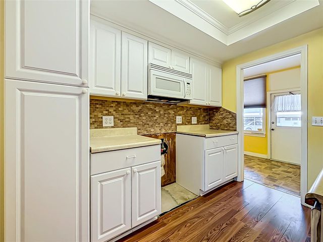 1900 59TH AVENUE N 106, St Petersburg, FL 33714
