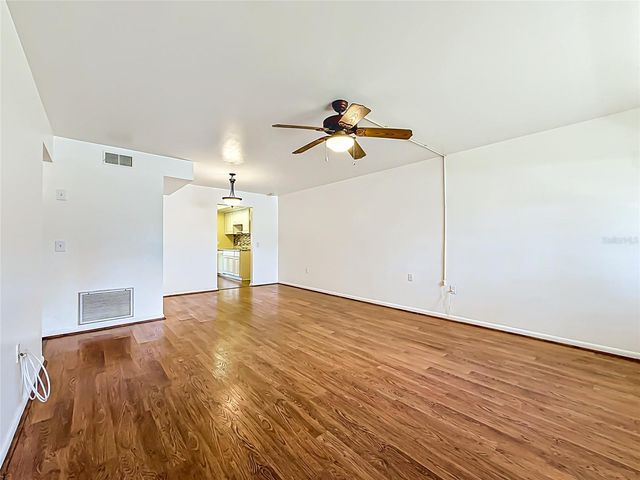 1900 59TH AVENUE N 106, St Petersburg, FL 33714