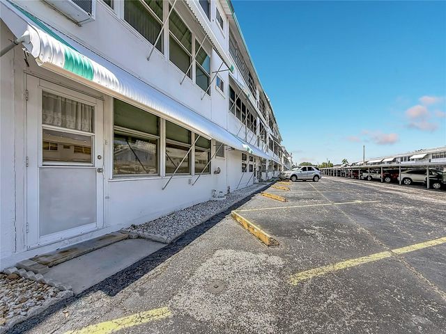 1900 59TH AVENUE N 106, St Petersburg, FL 33714