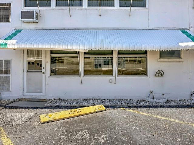 1900 59TH AVENUE N 106, St Petersburg, FL 33714