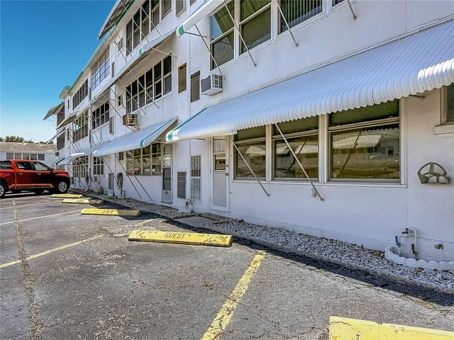 1900 59TH AVENUE N 106, St Petersburg, FL 33714