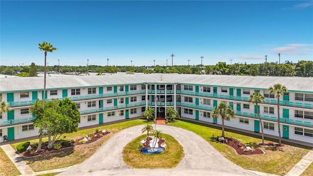 1900 59TH AVENUE N 106, St Petersburg, FL 33714