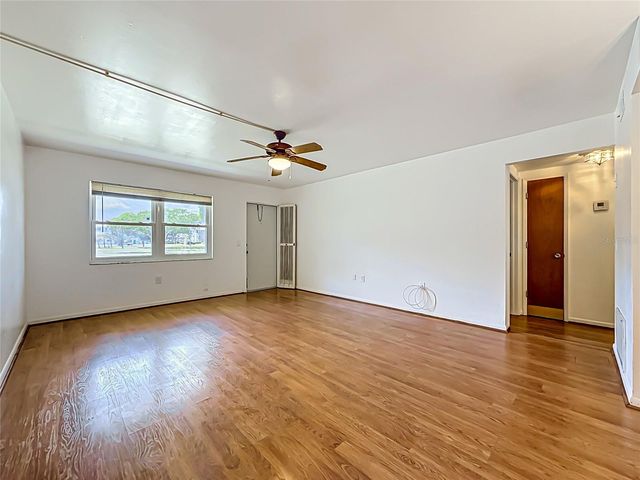 1900 59TH AVENUE N 106, St Petersburg, FL 33714