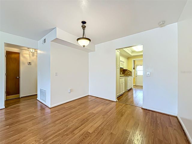 1900 59TH AVENUE N 106, St Petersburg, FL 33714