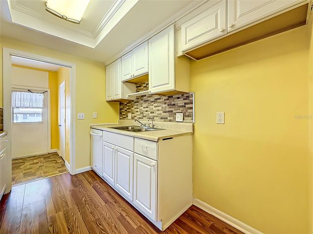 1900 59TH AVENUE N 106, St Petersburg, FL 33714