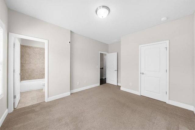 1097 Township Square, Alpharetta, GA 30022