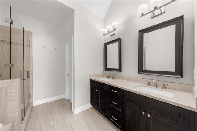 1097 Township Square, Alpharetta, GA 30022