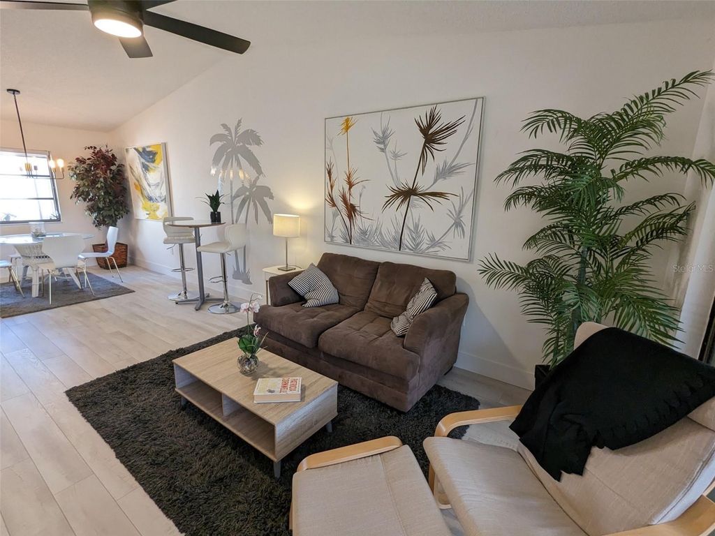 Image 6 of property listing at 1414 58TH STREET W, Bradenton, FL 34209