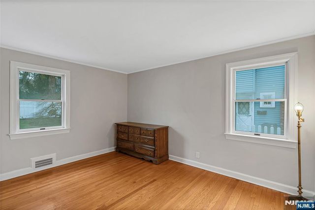 14 Porter Avenue, Tenafly, NJ 07670