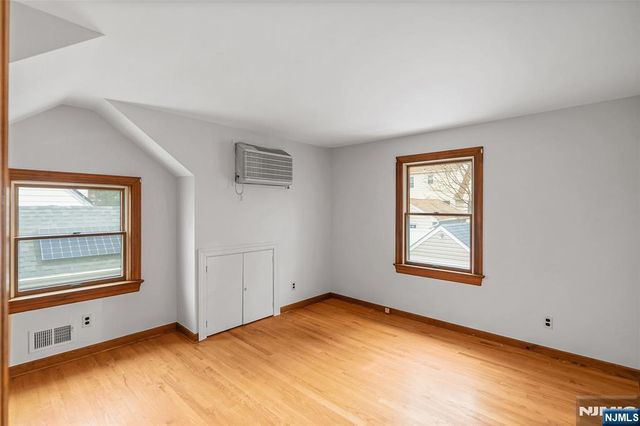 14 Porter Avenue, Tenafly, NJ 07670