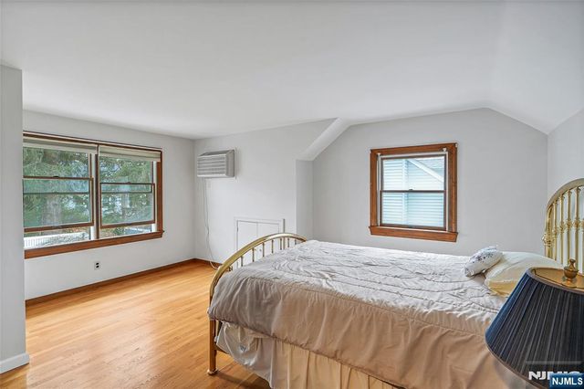 14 Porter Avenue, Tenafly, NJ 07670