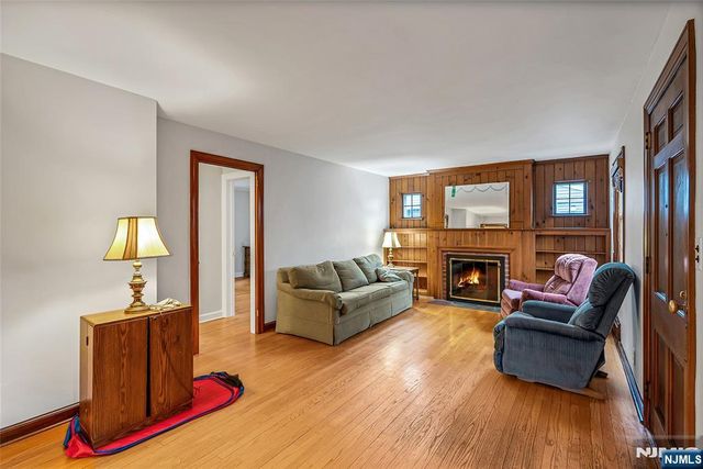 14 Porter Avenue, Tenafly, NJ 07670