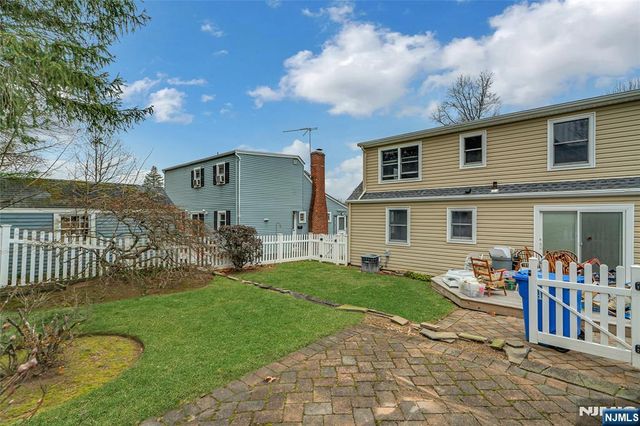 14 Porter Avenue, Tenafly, NJ 07670