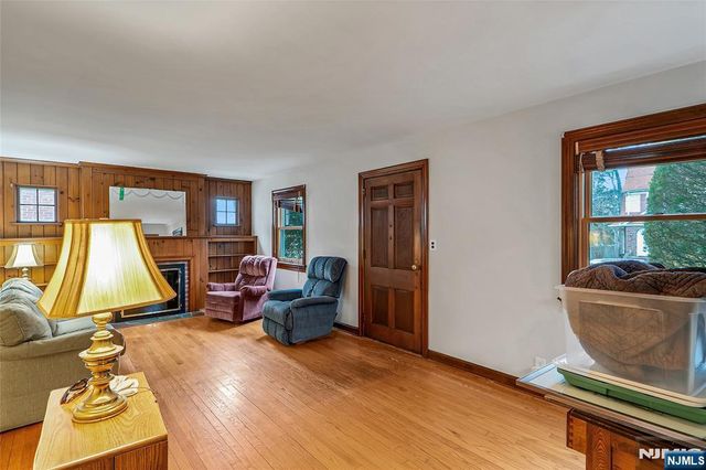 14 Porter Avenue, Tenafly, NJ 07670