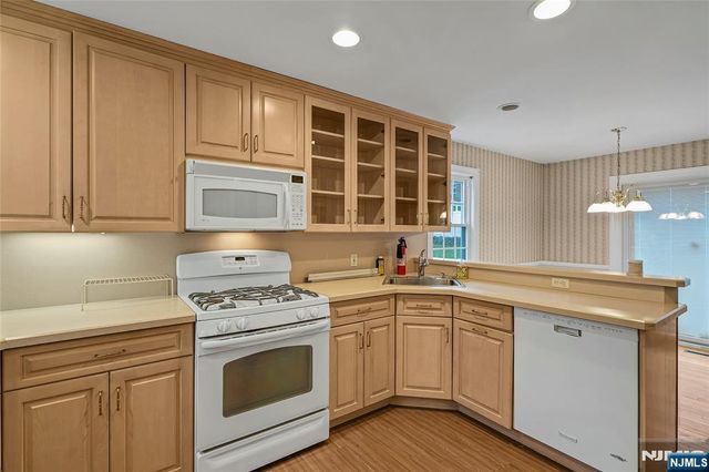 14 Porter Avenue, Tenafly, NJ 07670