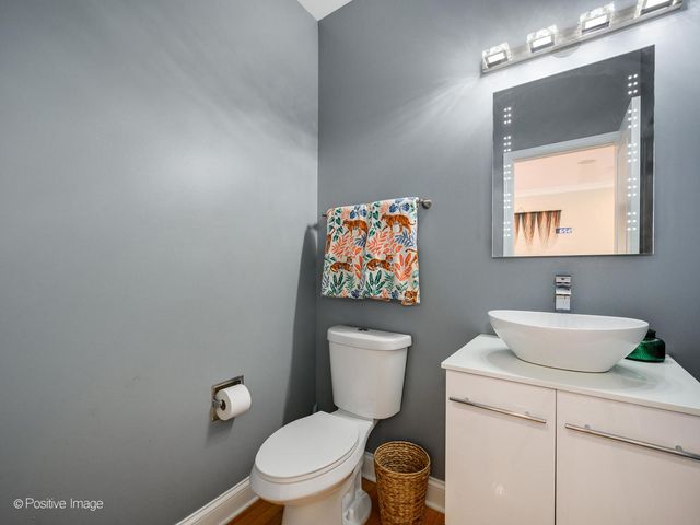 219 Willow Boulevard 1202B, Willow Springs, IL 60480