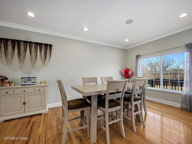 219 Willow Boulevard 1202B, Willow Springs, IL 60480