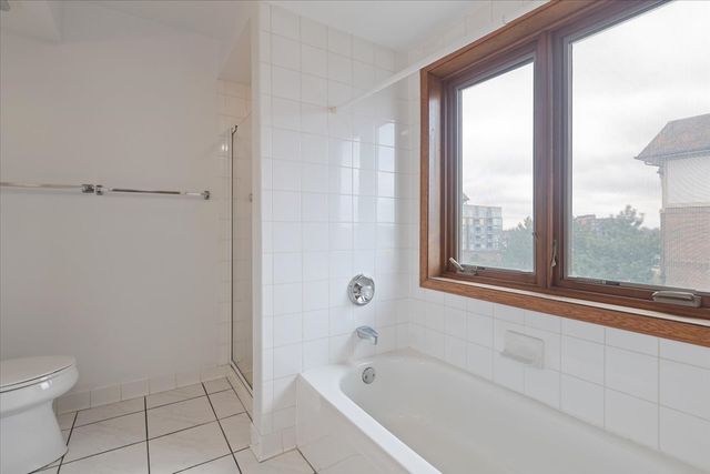 5 S Pine Street 509, Mount Prospect, IL 60056