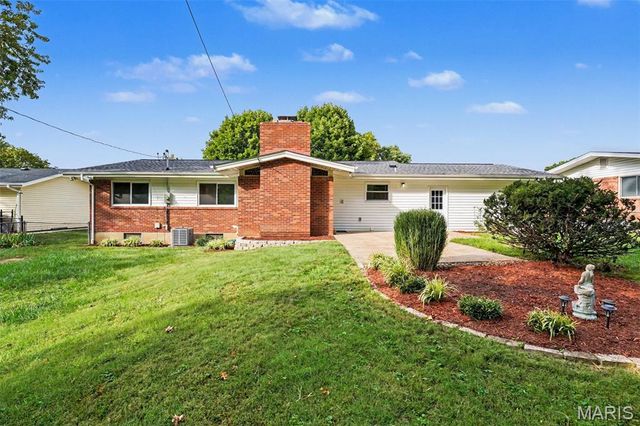 12540 Starspur Lane, St Louis, MO 63146
