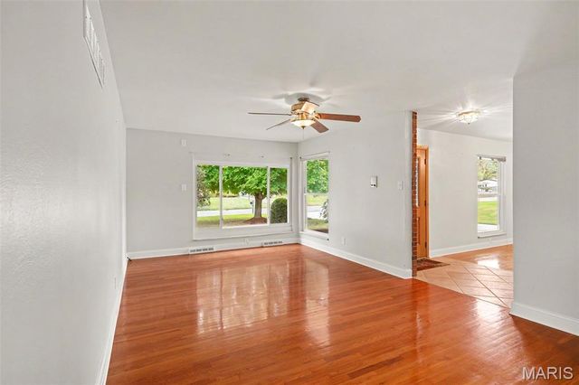 12540 Starspur Lane, St Louis, MO 63146