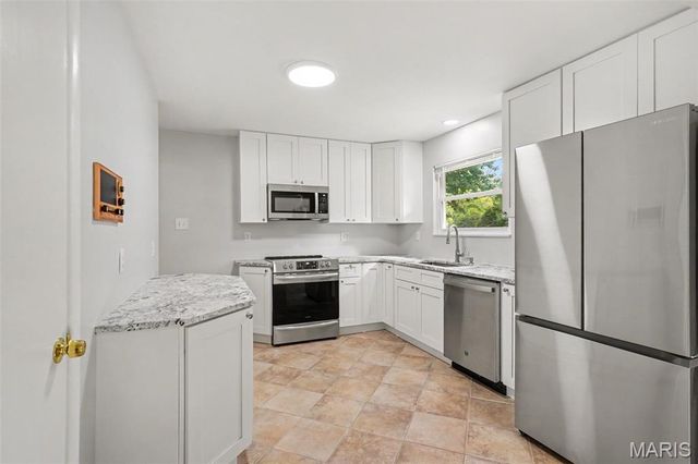12540 Starspur Lane, St Louis, MO 63146