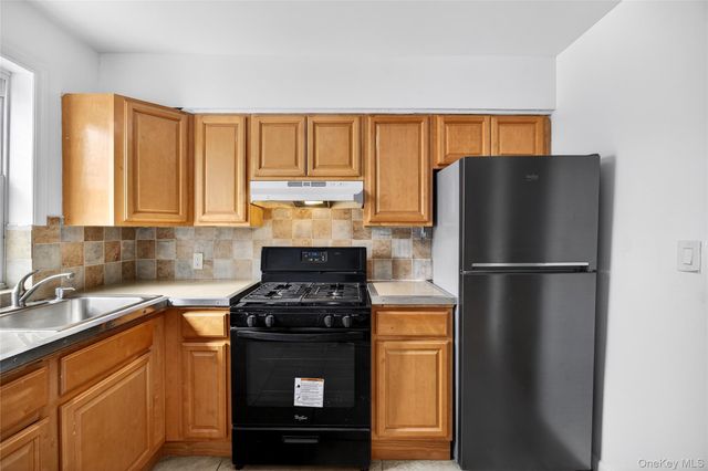 2112 Lacombe Avenue, Bronx, NY 10473