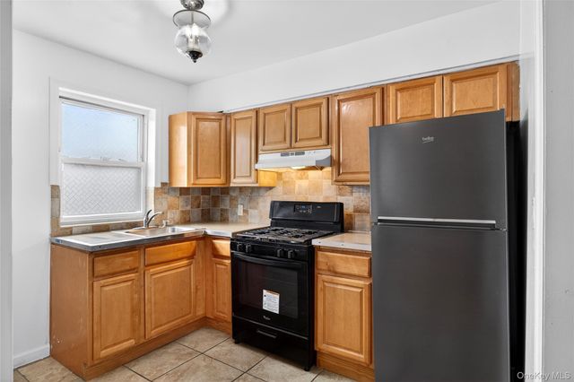 2112 Lacombe Avenue, Bronx, NY 10473