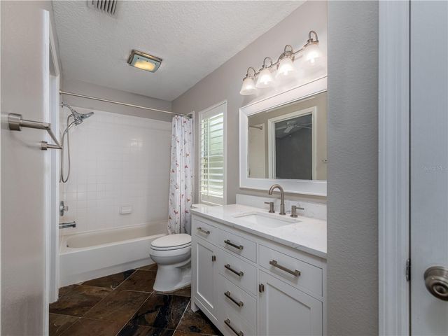 10333 ABBOTSFORD DRIVE, Tampa, FL 33626