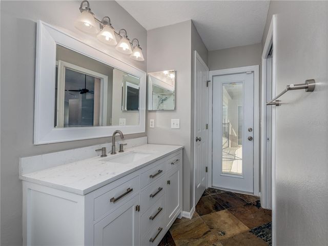 10333 ABBOTSFORD DRIVE, Tampa, FL 33626