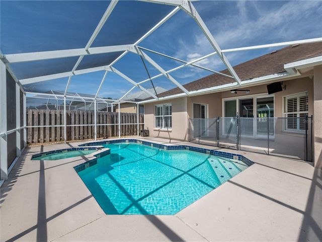 10333 ABBOTSFORD DRIVE, Tampa, FL 33626