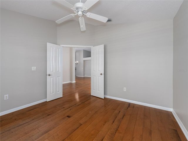 10333 ABBOTSFORD DRIVE, Tampa, FL 33626