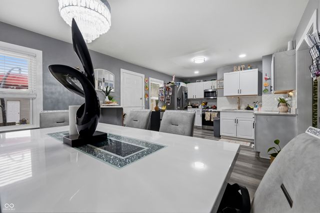 853 S Belleview Place, Indianapolis, IN 46221
