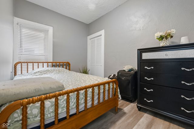 853 S Belleview Place, Indianapolis, IN 46221
