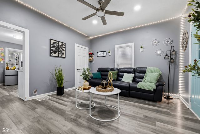 853 S Belleview Place, Indianapolis, IN 46221