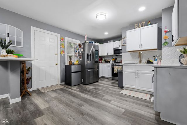 853 S Belleview Place, Indianapolis, IN 46221