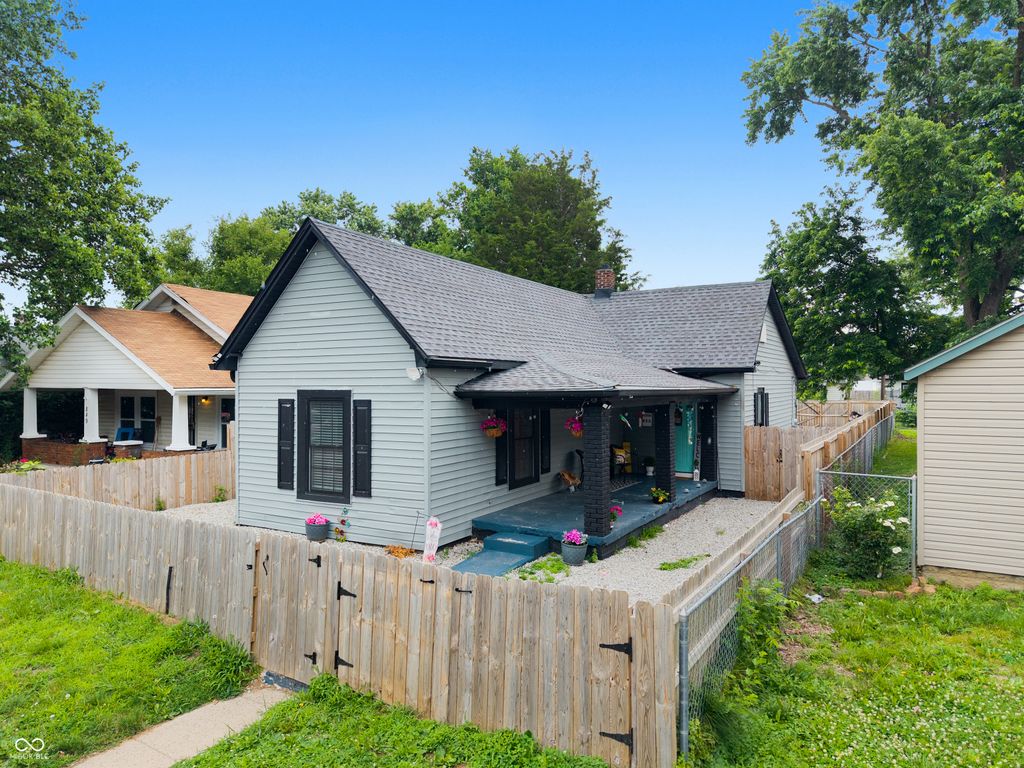 853 S Belleview Place, Indianapolis, IN 46221
