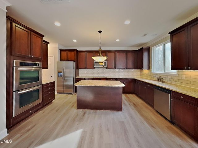 283 Averasboro, Clayton, NC 27520