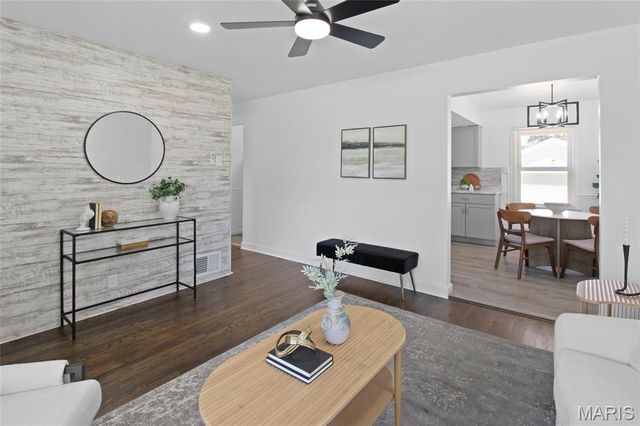 9109 Maureen Lane, Unincorporated, MO 63123