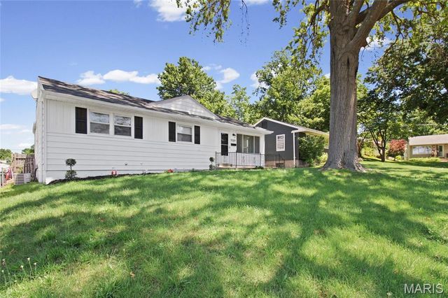 9109 Maureen Lane, Unincorporated, MO 63123