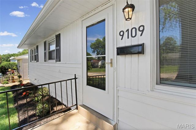 9109 Maureen Lane, Unincorporated, MO 63123