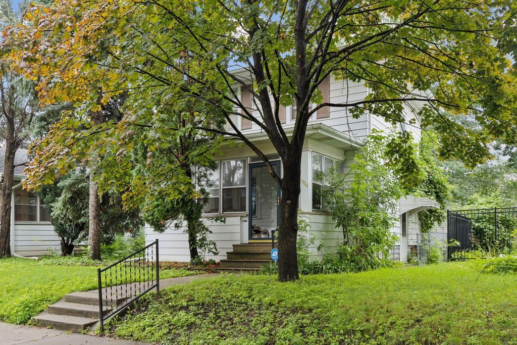 1724 James Avenue, Saint Paul, MN 55105