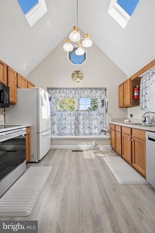 1241 MAGNOLIA CT, Hagerstown, MD 21742