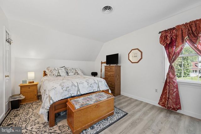 1241 MAGNOLIA CT, Hagerstown, MD 21742