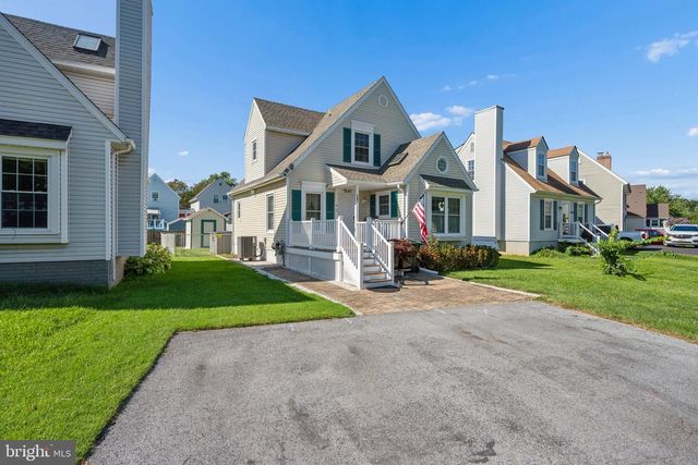 1241 MAGNOLIA CT, Hagerstown, MD 21742