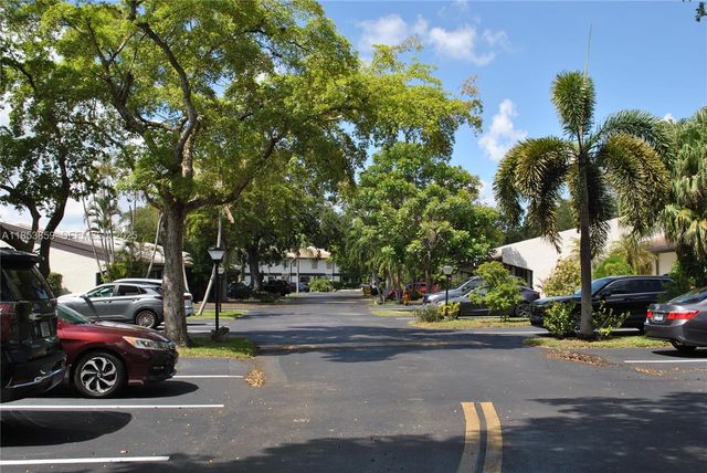 19941 NE 5th Court 3M, Miami, FL 33179