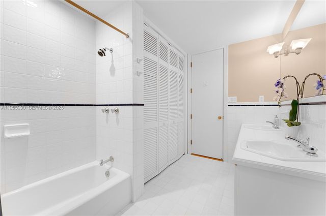 7400 SW 47th Ct, Miami, FL 33143